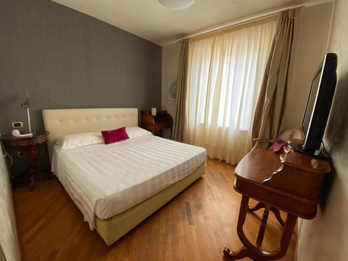Hotel Joseph Marina di Pietrasanta Esterno foto