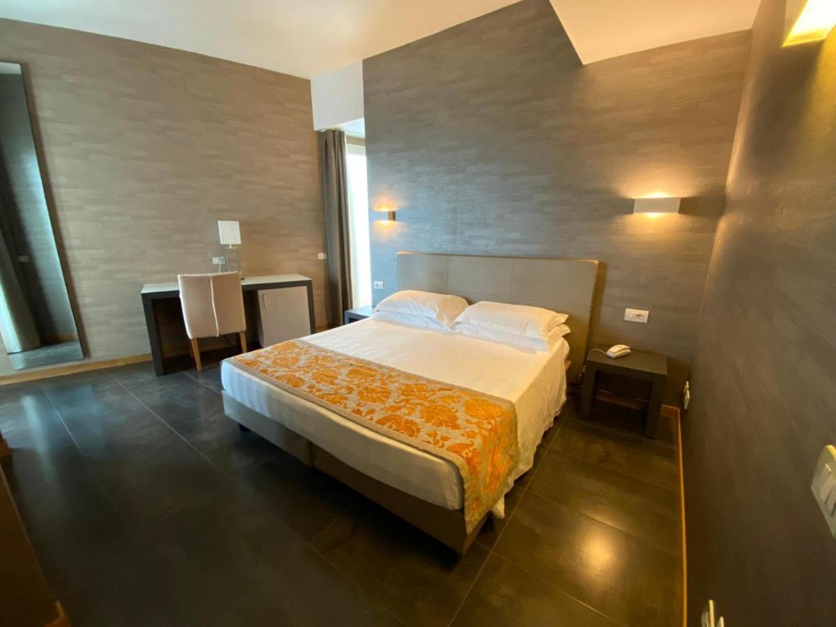 Hotel Joseph Marina di Pietrasanta Esterno foto